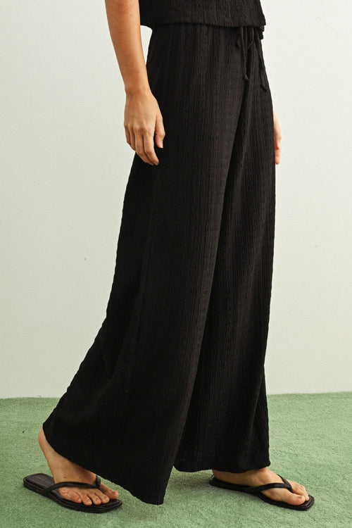 Crinkled Fabric Elastic Waist Pants | Black